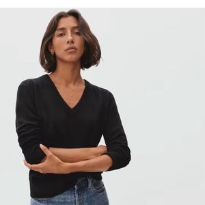 NWT Everlane 100% Cashmere V-Neck Sweater XS